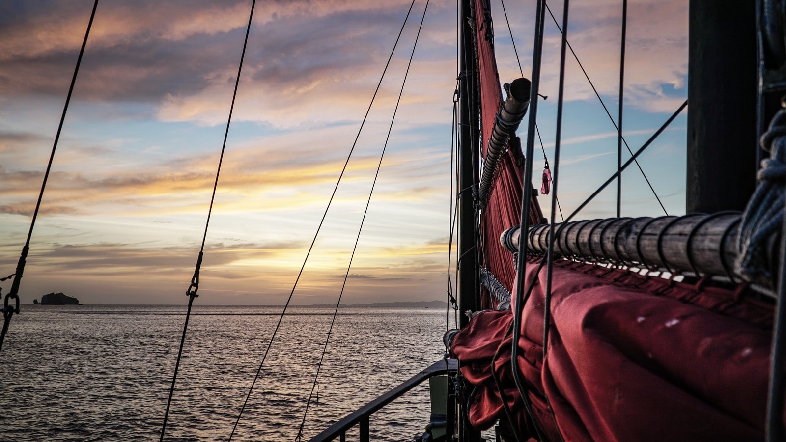 sailing ship